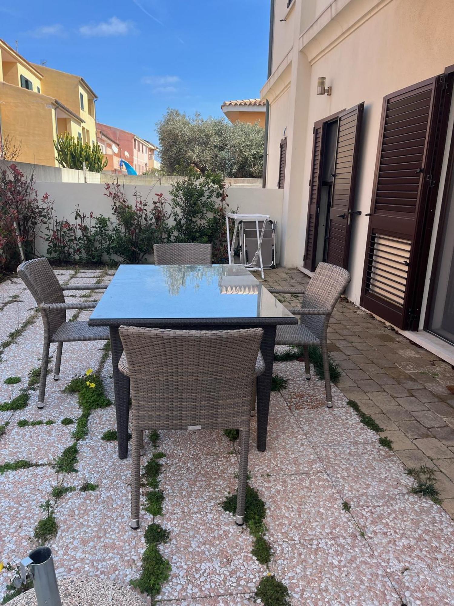 Sarde Apartment Palau Bagian luar foto